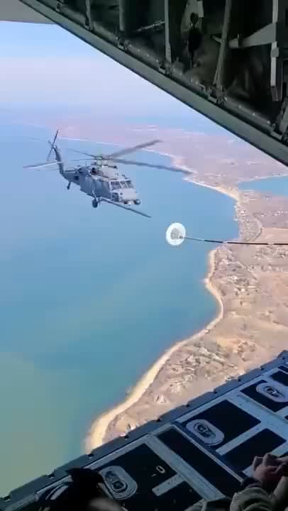 Helicopter air-to-air refuelling .
