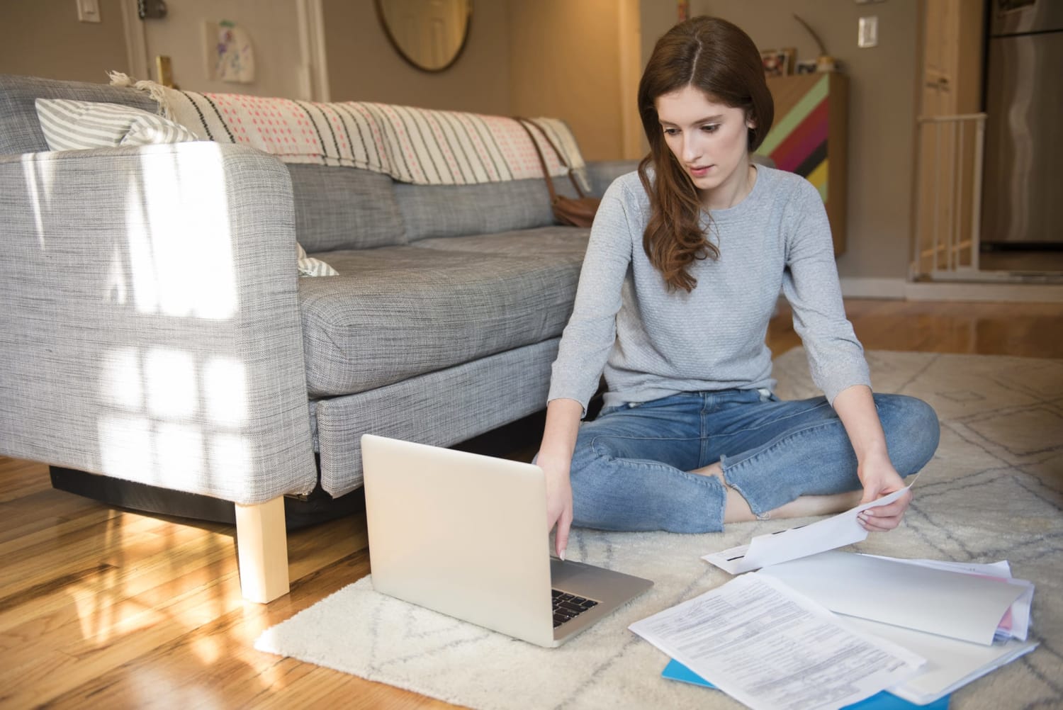 Mom and Dad foot some bills for 1 in 4 millennials working full time