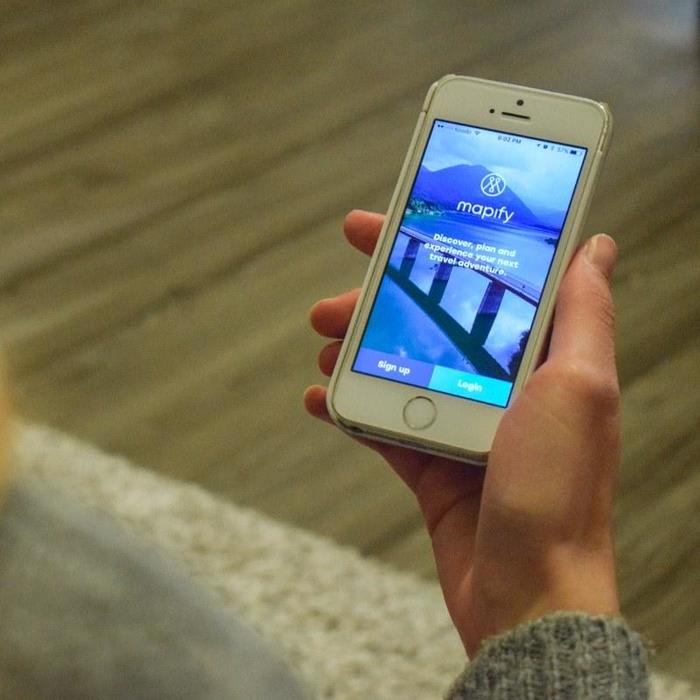 9 Kinds of Travel Apps You Need On Your Phone