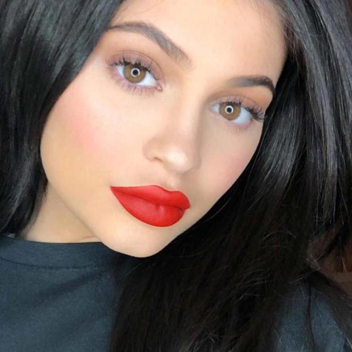 The Untold Truth About The Kylie Jenner Life. (The kardashians)