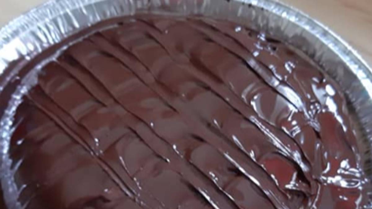 Woman Shares Recipe For Giant Jaffa Cake