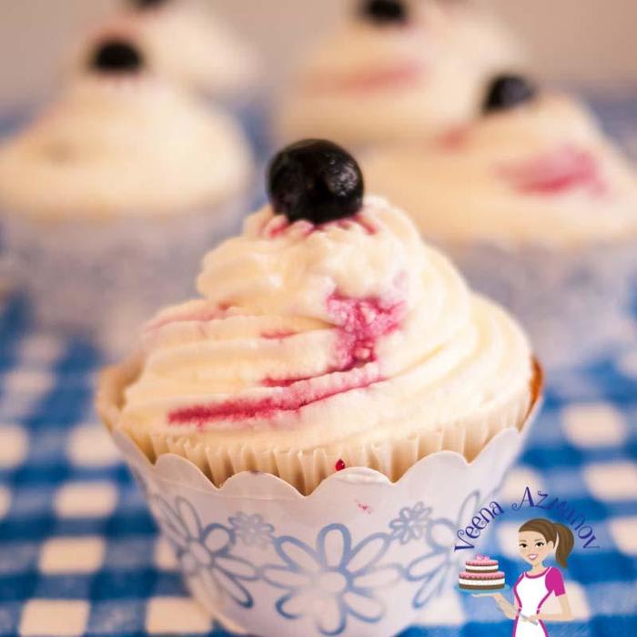 Easy Apple Blueberry Cupcakes with Cream Cheese Frosting