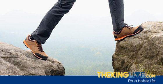 How To Choose the Best Hiking Boots - TOP 10 Reviews and Buying Guide