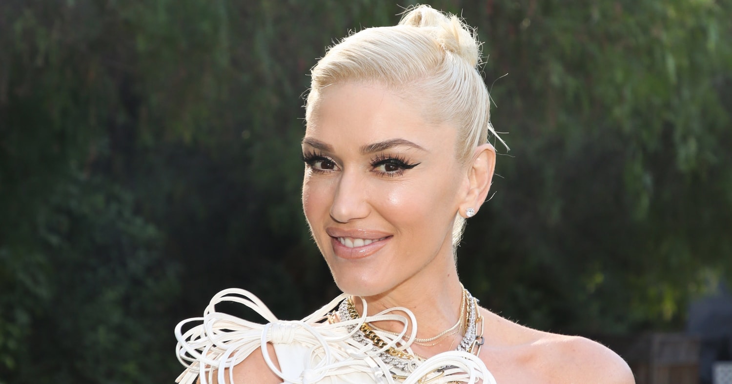 Gwen Stefani Recreated Her Engagement Look — & Flashed Her Ring — In New Music Video