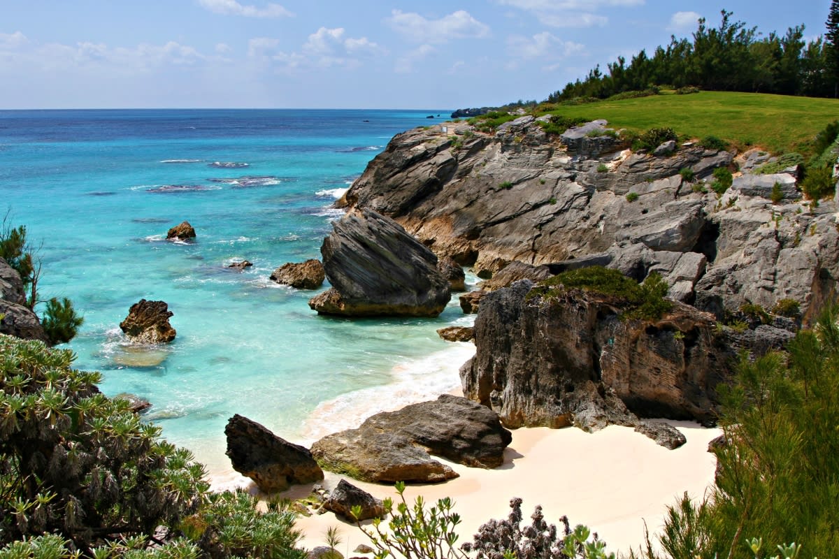 A Guide to the Beautiful Beaches in Bermuda