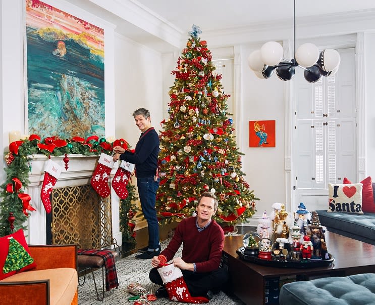 See How Neil Patrick Harris' Harlem Brownstone Suited Up for Christmas