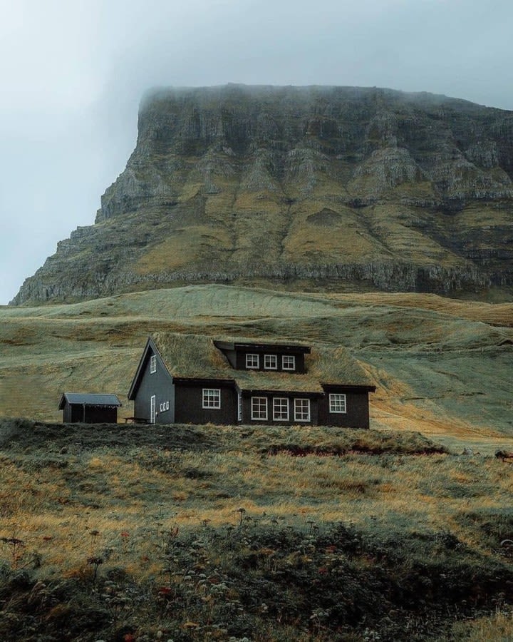 Beautiful Cabin House ❤ In Faroe Islands