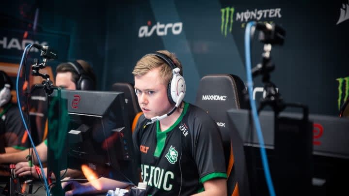 Sources: c0ntact Gaming in discussions with AcilioN