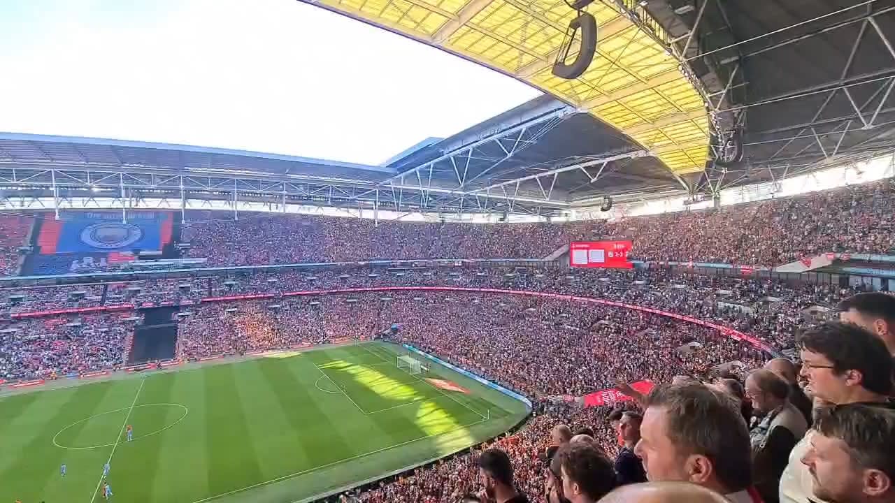 Liverpool beat Man City in the FA Cup Semi-Final & as the final Whistle blows, the DJ at Wembley drops One Kiss by Dua Lipa