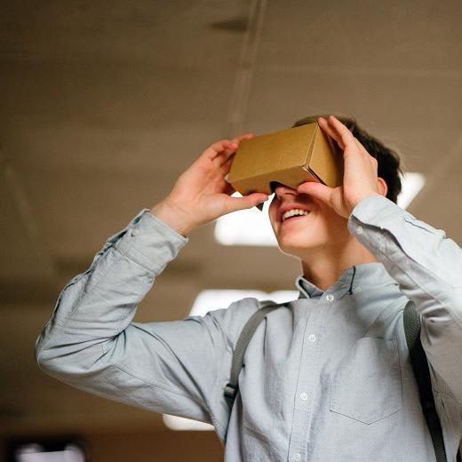 Does The Next Evolutionary Step in E-commerce Design Involve VR & AR?