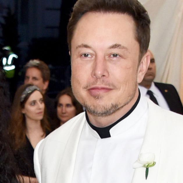 Elon Musk and Grimes Took a Cursed Trip to a Pumpkin Patch with His 5 Sons