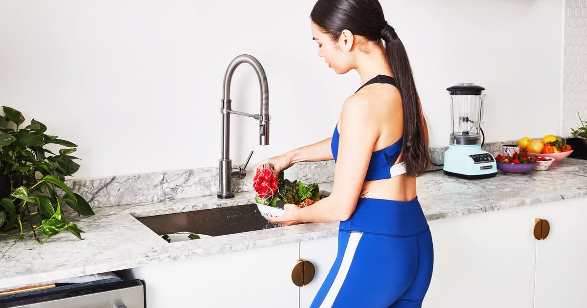 Want to Try Out Intermittent Fasting? Here's a 1-Week Plan to Get You Started