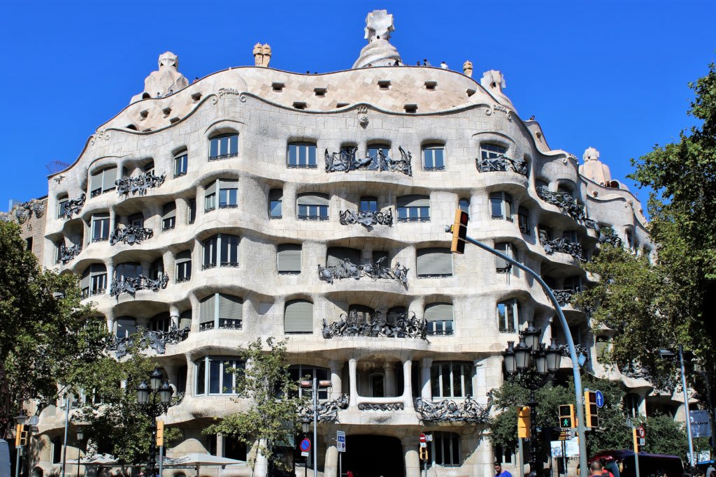 The Barcelona Pass - a comprehensive review - Happy Days Travel Blog
