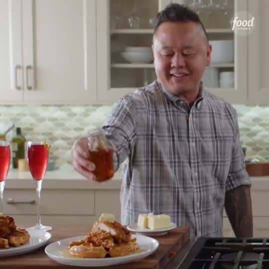 @JetTila and @MrsJetTila's take on chicken and waffles means light and airy waffles and SUPER crispy sriracha chicken! 🍗🧇 Get their recipes for date night: