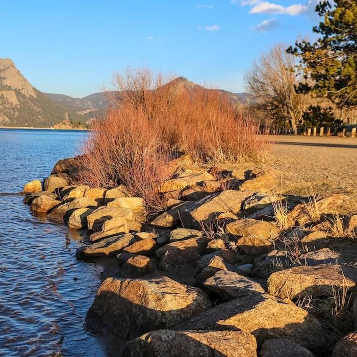 A Romantic Getaway to Estes Park, Colorado - Travel To Blank Walking Guide