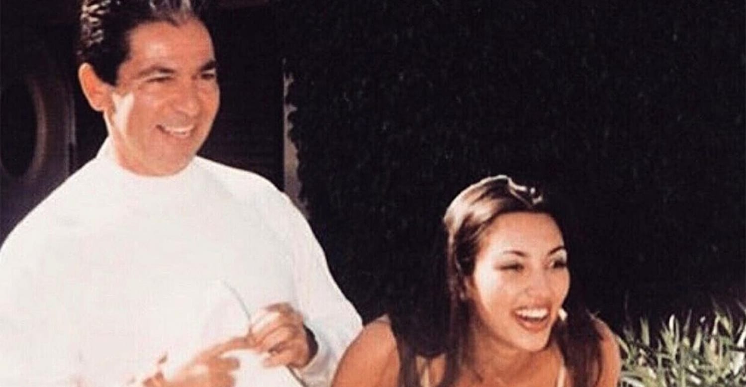 Kim Kardashian Read Through Dad Robert's O.J. Simpson Trial Evidence Books as a Teen: 'I Was Really Into It'