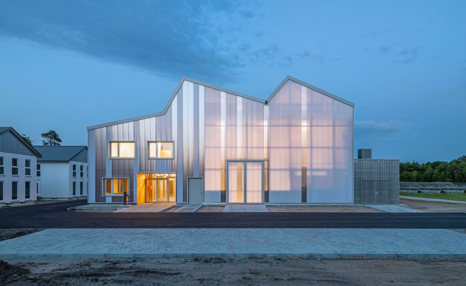 Behnisch Architekten designs a serene environment for renewable energy research - AN Interior