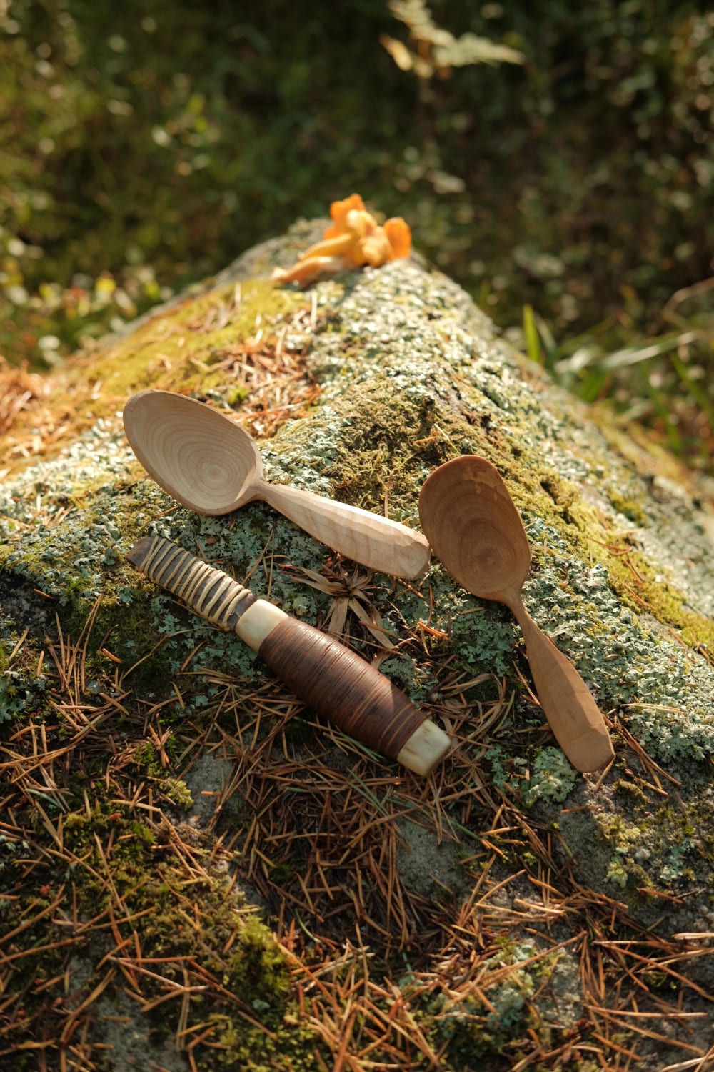 Anything better than carving and foraging in the woods with a bit of sun!