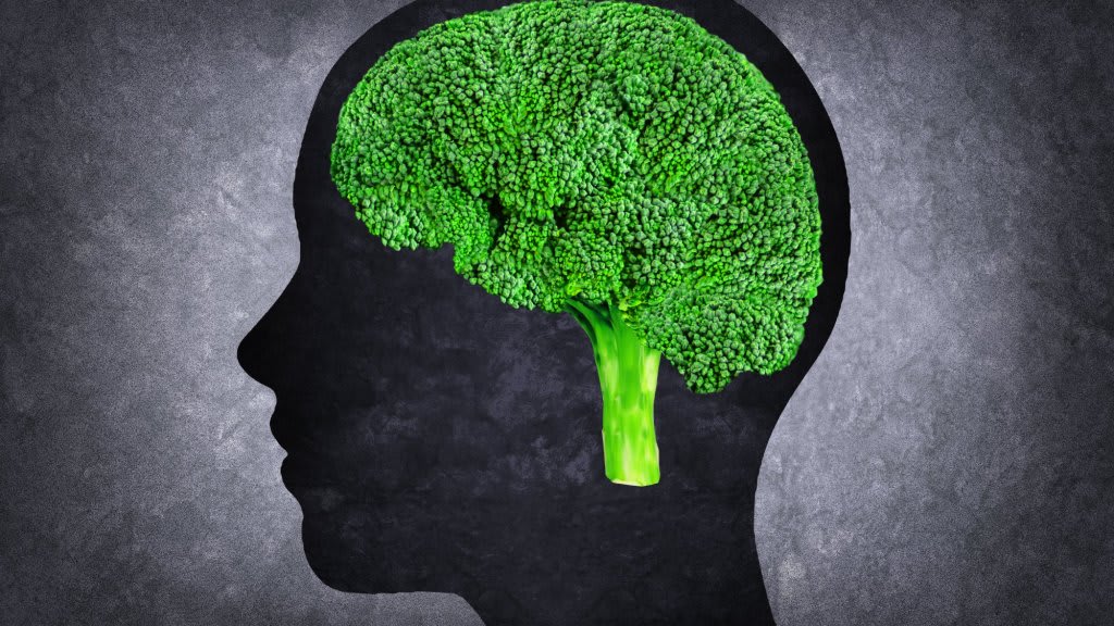 Want to Keep Your Brain Young Forever? Use These 3 Plants