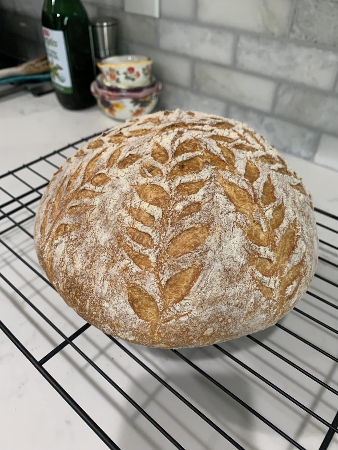 First time to try a design on top of my sourdough!
