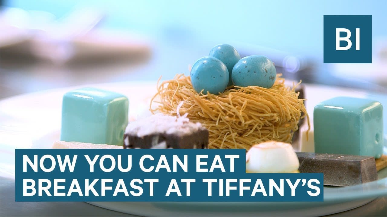 What It's Like To Have Breakfast At Tiffany's