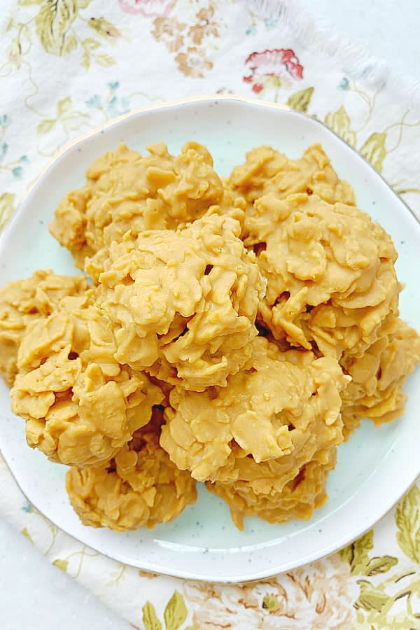 Peanut Butter Cornflake Cookies