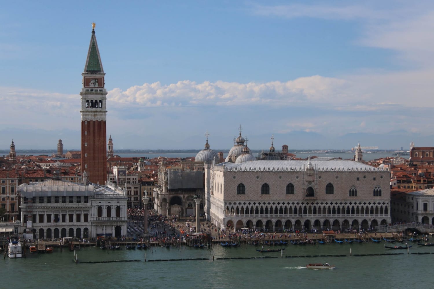 The Ultimate Guide To Venice - SNAZZY TRIPS travel blog