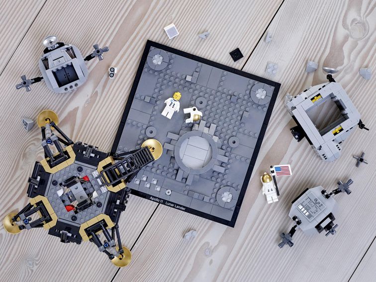 Lego, NASA launch 1,087-piece Apollo 11 lunar lander set