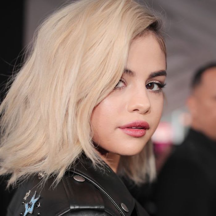 Why Selena Gomez Is Deliberately Avoiding Instagram