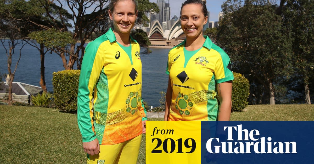 Australian women's cricketers launch Indigenous uniform