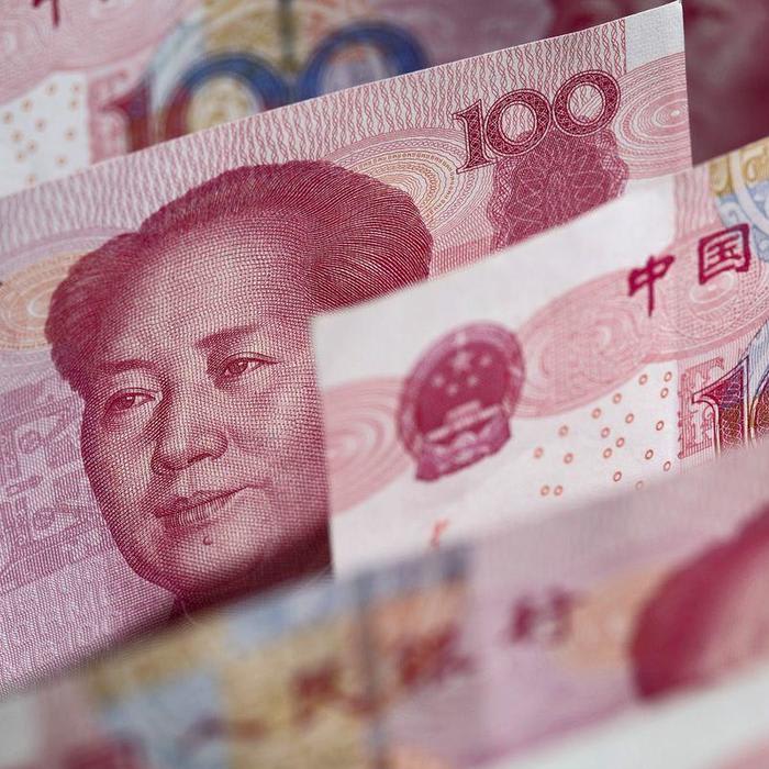 China Stocks, Yuan Retreat as Trade Data Worsen Growth Concerns