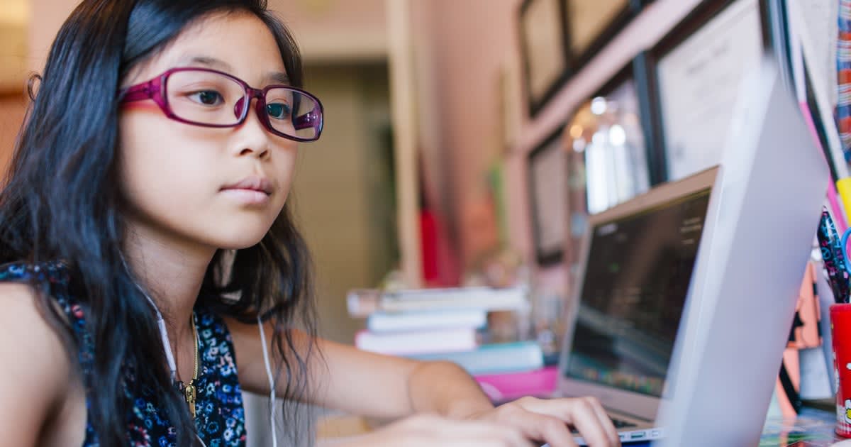 Many Schools Are Using a Hybrid Learning Model This Year; Here's What Parents Should Know