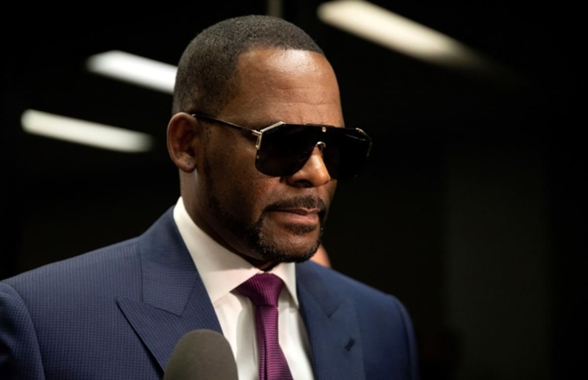 Federal Investigators Are Searching for More R. Kelly Sex Tapes