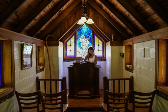 As virus shutters churches, tiny US chapel open for prayer