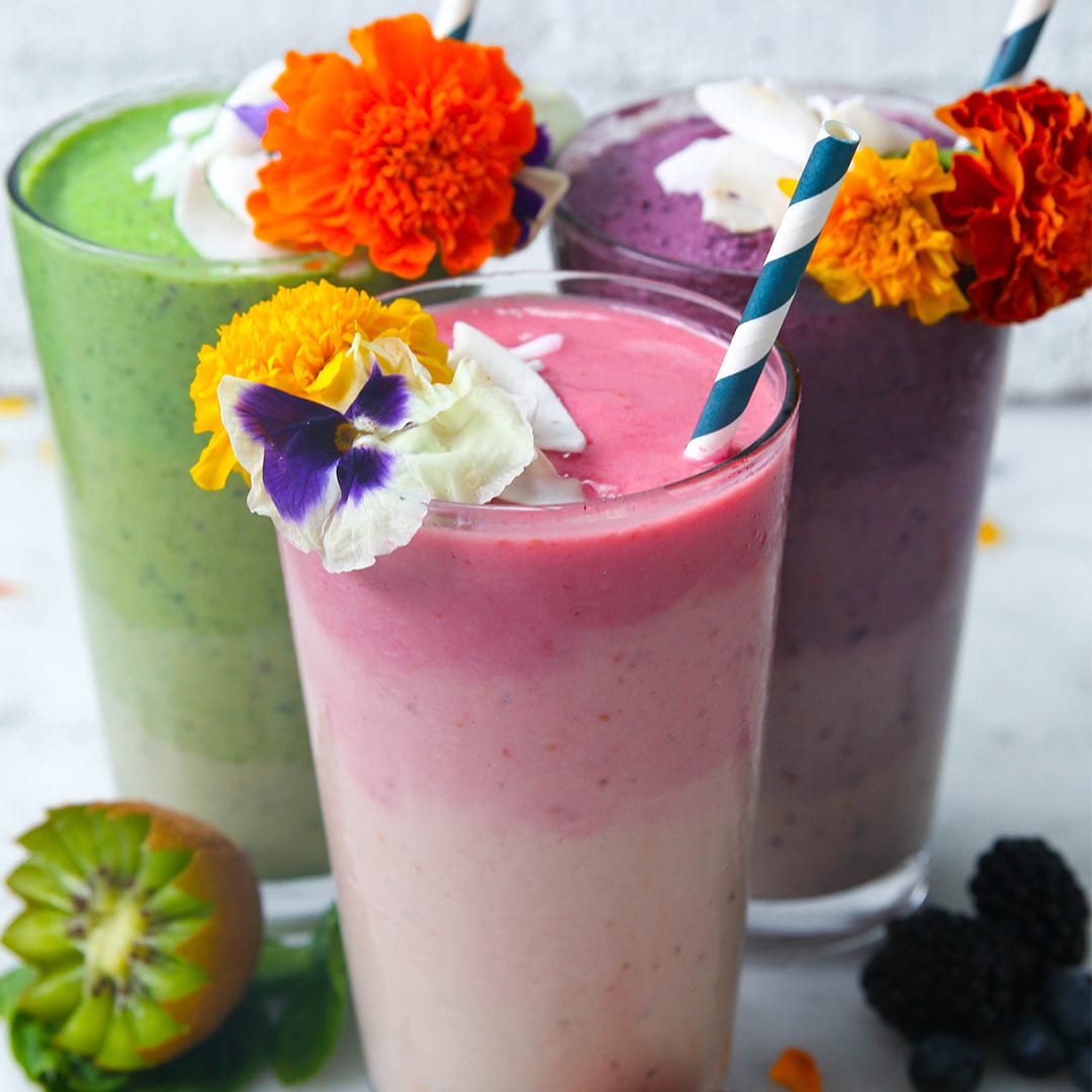 This ombré smoothie is a delicious sip of summer!