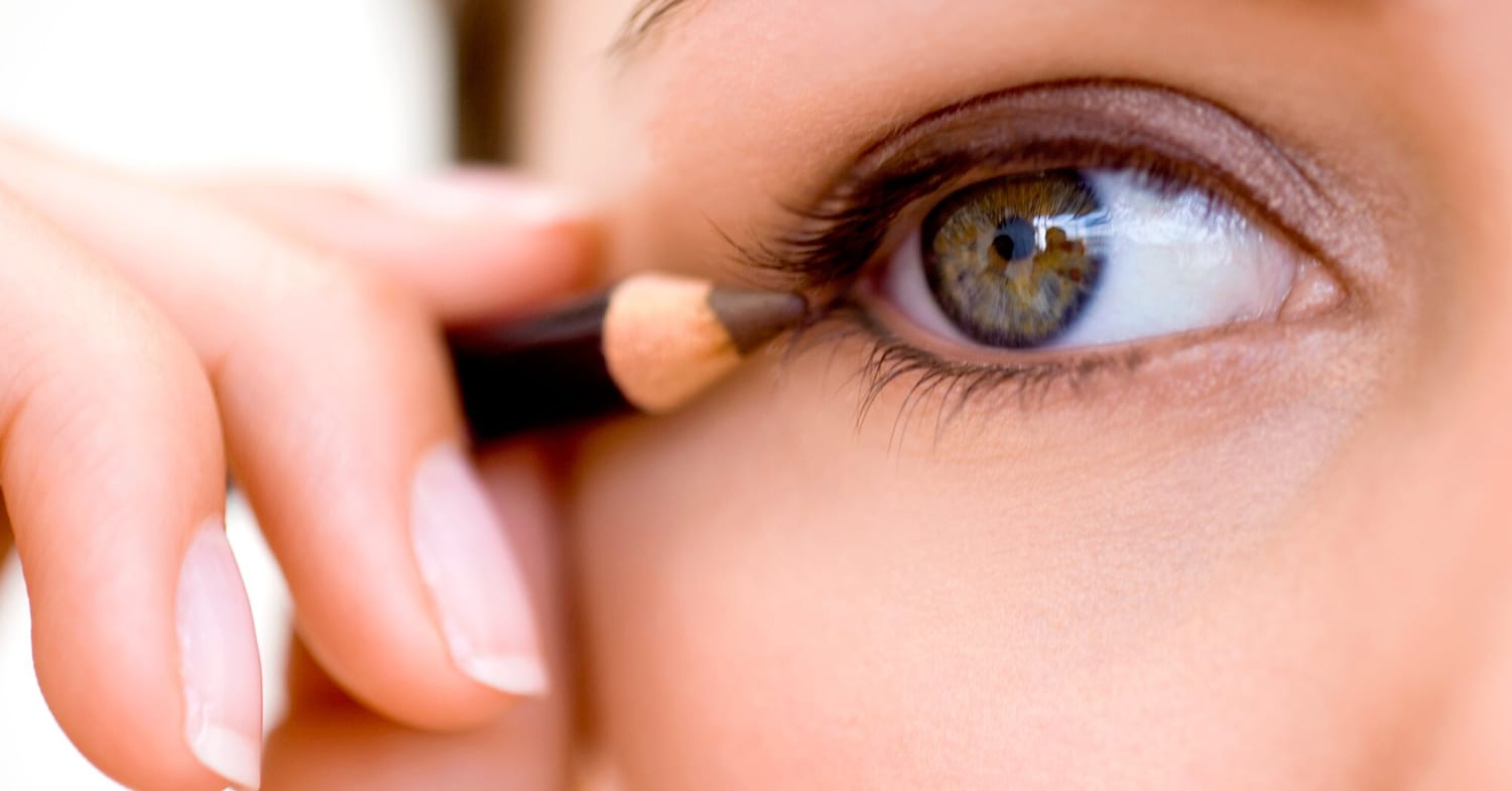 This Trick Will Change the Way You Apply Eyeliner