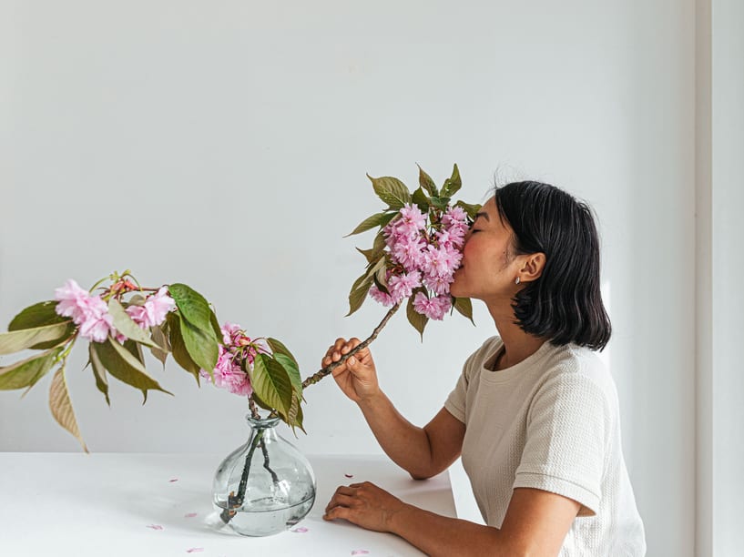 This Is the Perfect Water Temperature for Fresh Cut Flowers | Well+Good