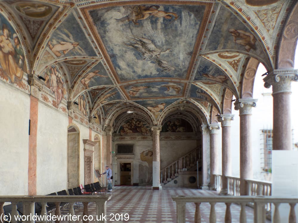 The Frescoes of Trento, The Painted City