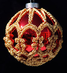 9 Designer Christmas Baubles Free Crochet Patterns Just for You