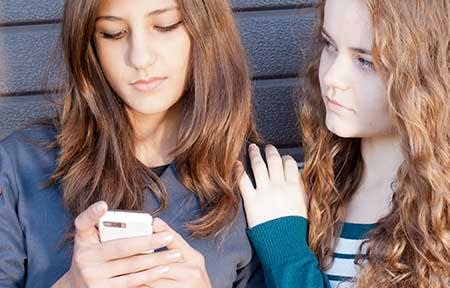 Sexting in Teens: Facts, Consequences, And Preventions