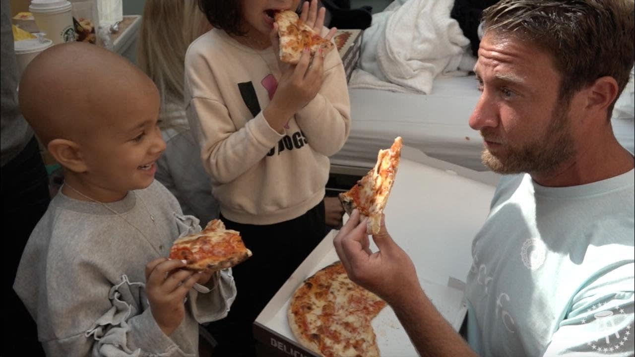 Barstool Pizza Review Va Bene With Very Special Guest Sally Rose on