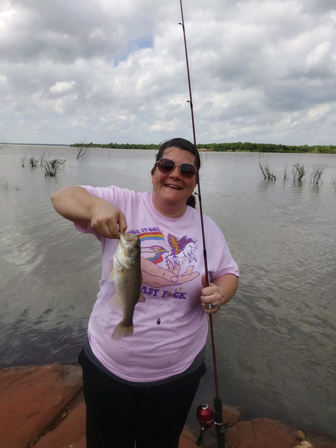 First fish of the year and super proud !! Haven't been fishing in almost 4yrs, since my dad passed away (fishing was our thing), and i was beginning to get discouraged after five different trips with nothing. Lol. Lake Stanley Draper in Oklahoma.