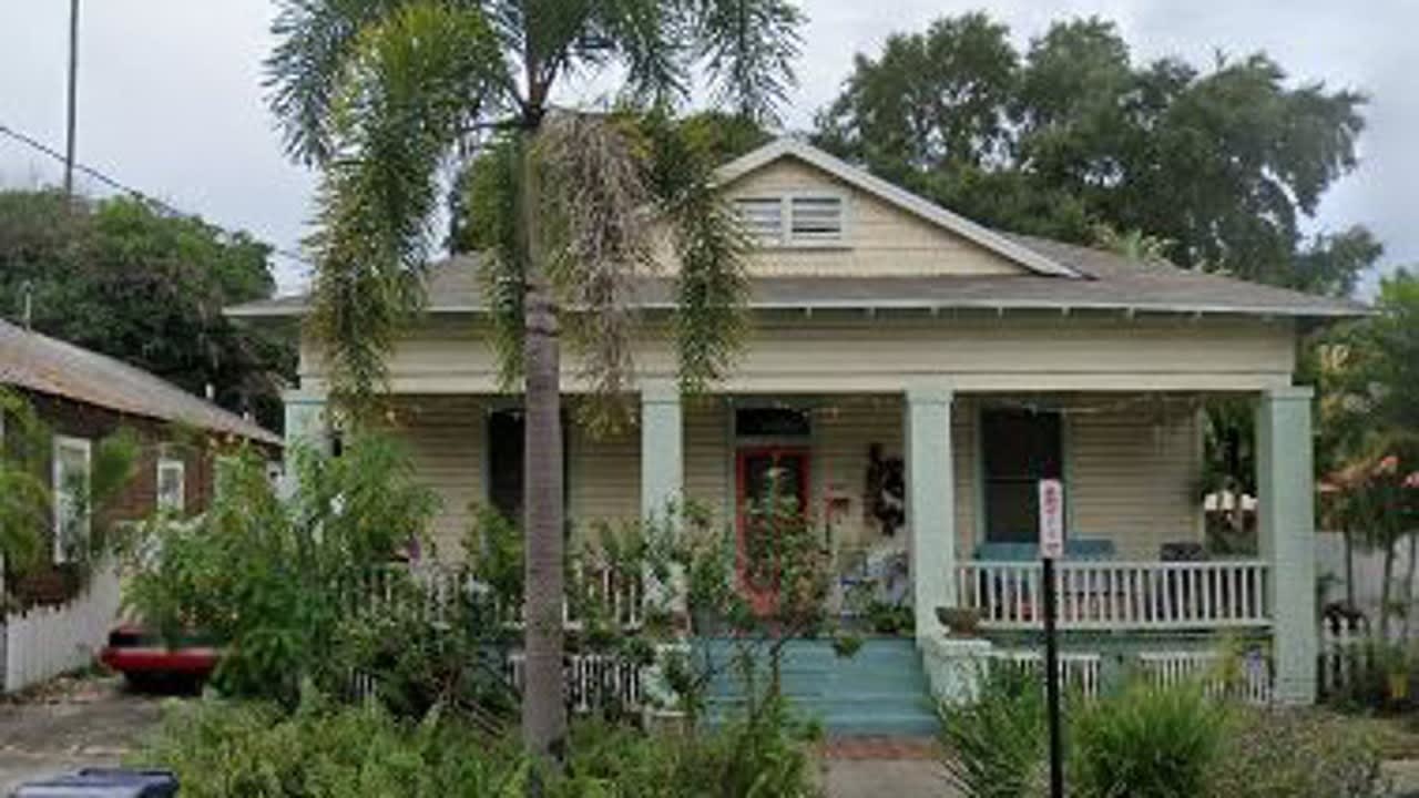 Florida man describes surviving lockdown in haunted house