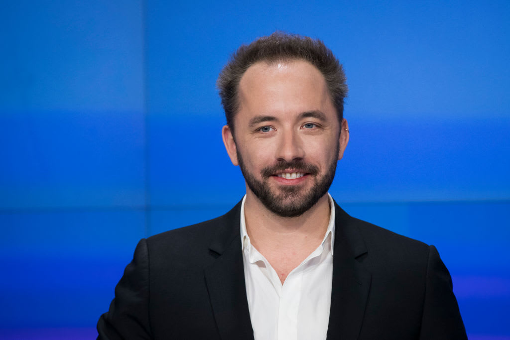 Dropbox's CEO reveals 4 of his favorite books on how to be a successful leader