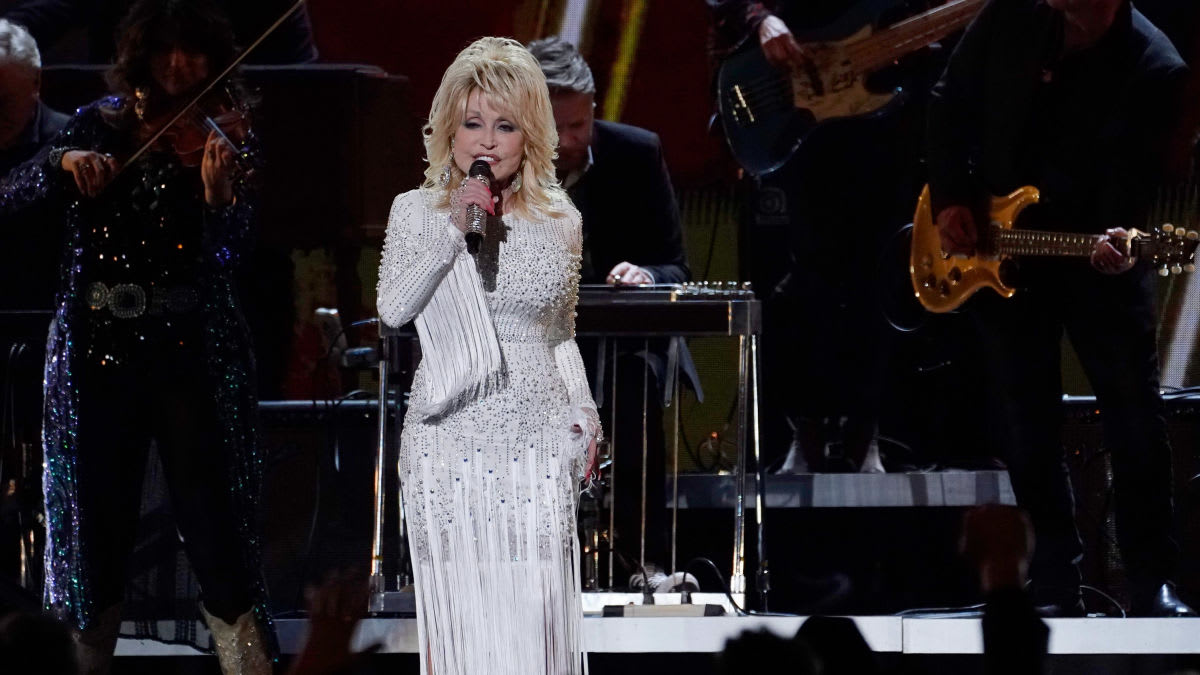 Dolly Parton typically great when asked about #BlackLivesMatter