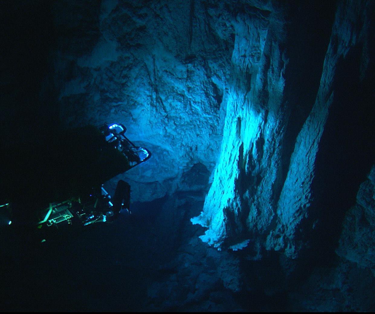Diving Deep to Reveal the Microbial Mysteries of Lost City