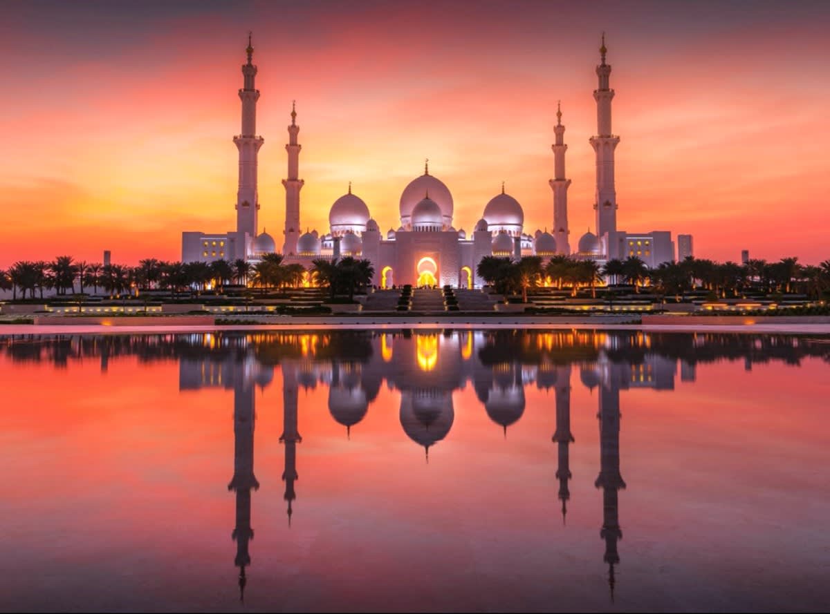 The Grand Mosque in Abu Dhabi. (Image - Anton Alymov).