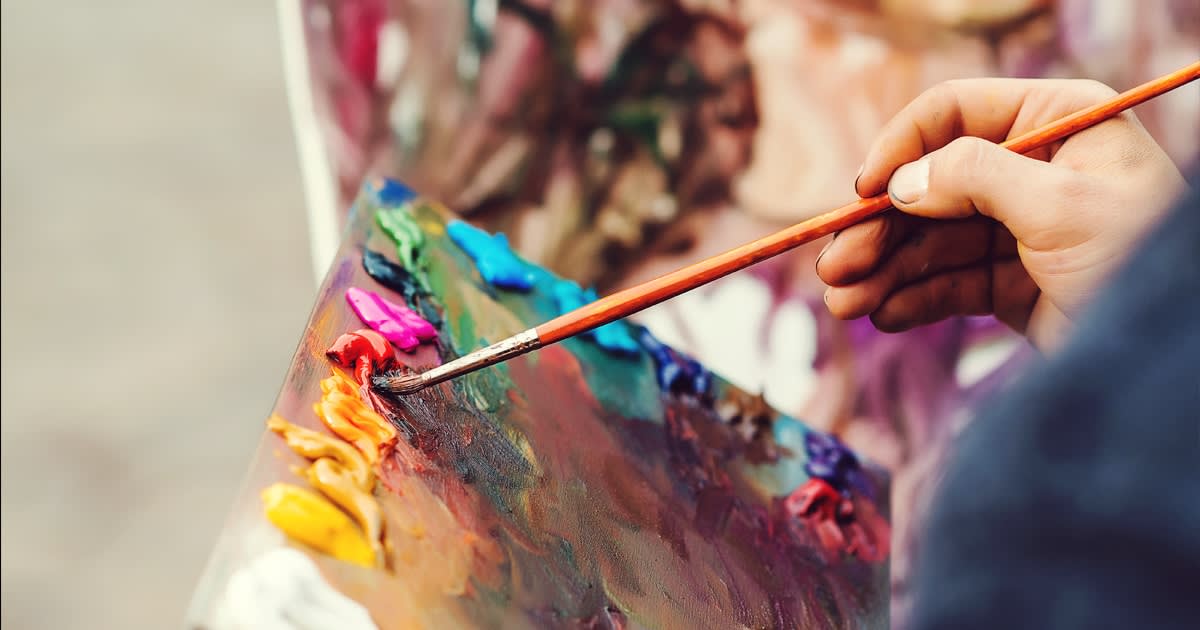 25 Acrylic Painting Ideas That Celebrate the Versatility of This Popular Artist Tool