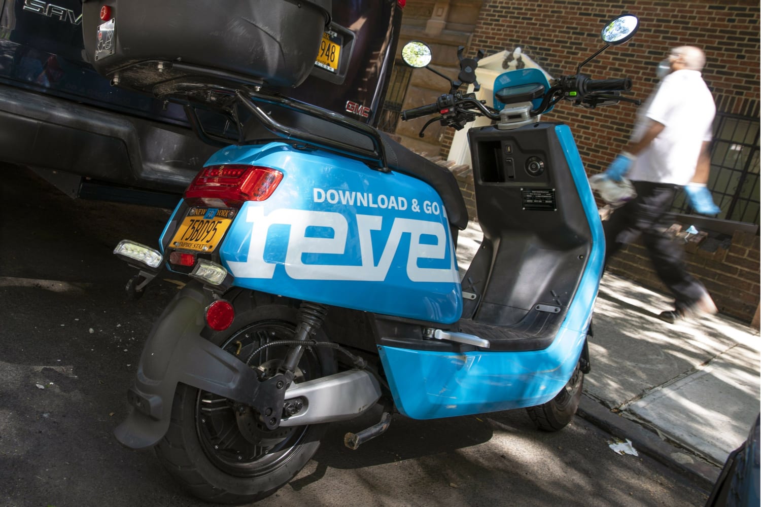 Man, 30, becomes 3rd Revel scooter fatality in New York City