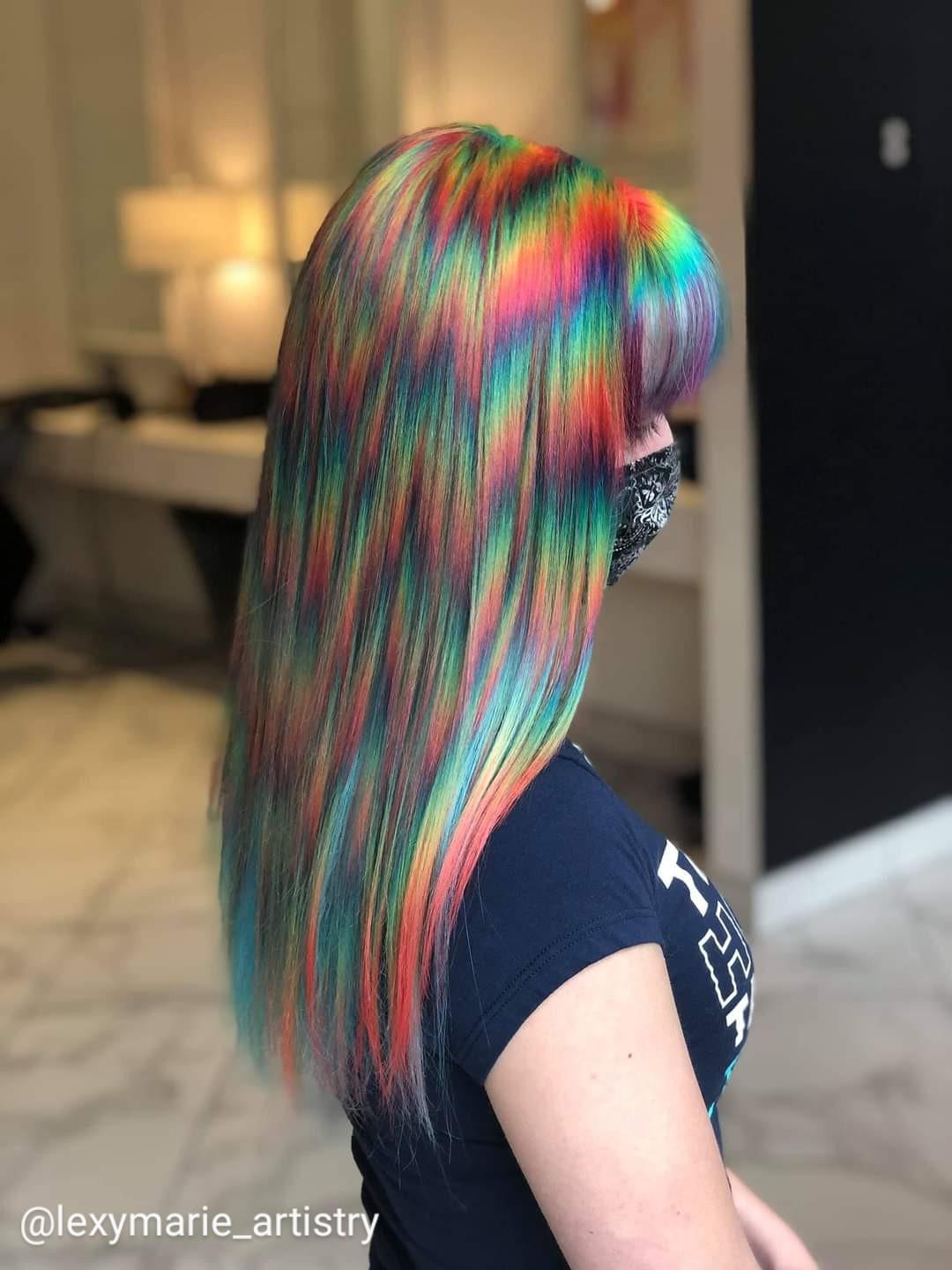This hairstylist's coloring talent